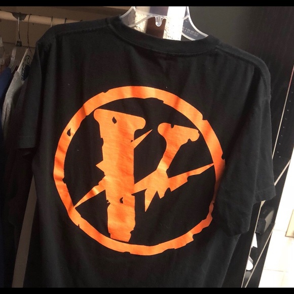 VLONE | Shirts | Vlone Friends Tee 